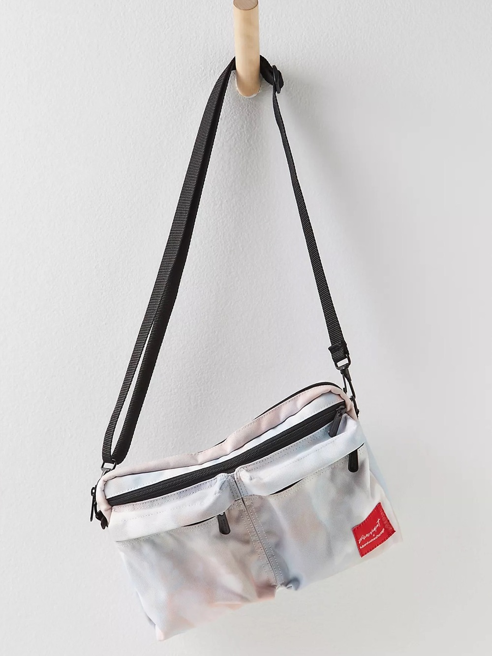 FP x Manhattan Portage Sling
